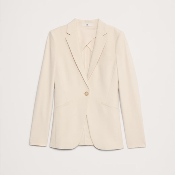 NWT Banana Republic Hyper Transition Crème White Refined Blazer Size 6. - Picture 5 of 10